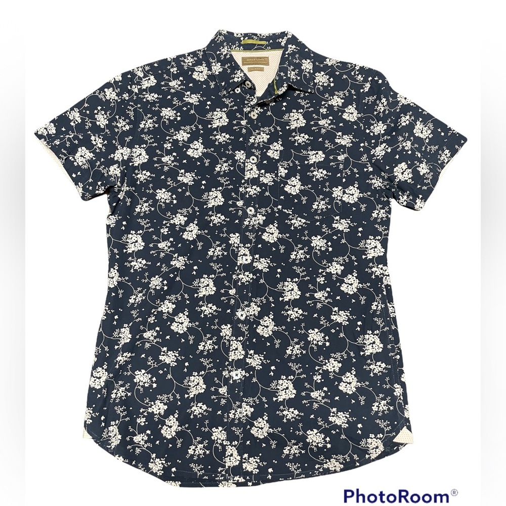 Mens short sleeve button down shirt